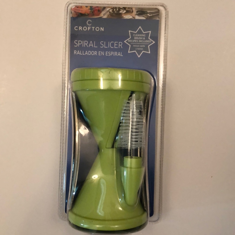 Vegetable Spiral Slicer w/ Cleaning Brush
